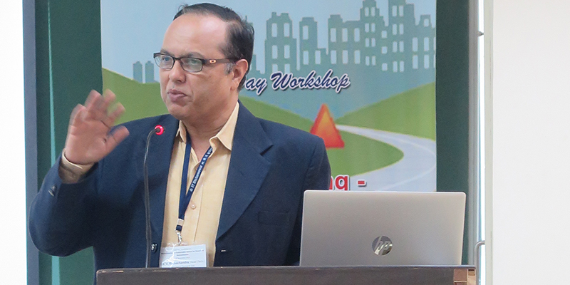 Dr. V. Ramachandra, Ultratech Cement Ltd. delivering his lecture during the Whitetopping workshop