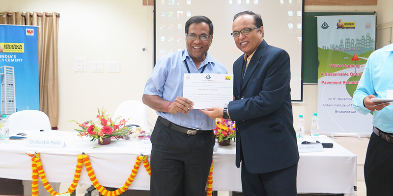 Distribution of certificates to participants during Whitetopping workshop